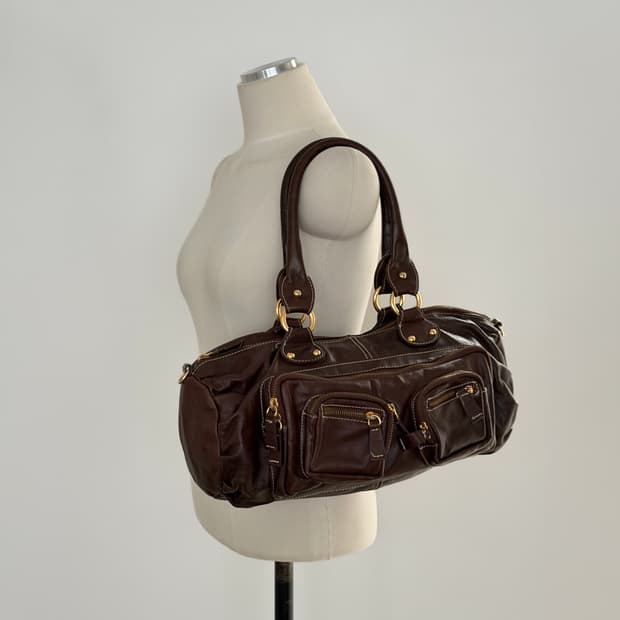 Made in Italy Guia's 멀티 포켓 레더 숄더백