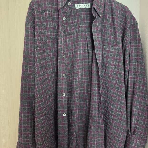 아워레가시 버로우드 셔츠 48사이즈 판매합니다