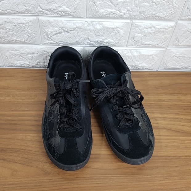 스톤아일랜드 스니커즈 남성255 (79FWS0101 락 스웨이드)