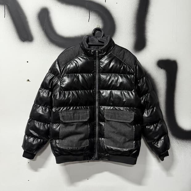 VTG 빈티지 데님 디테일 유광 페이크 레더 다운 점퍼