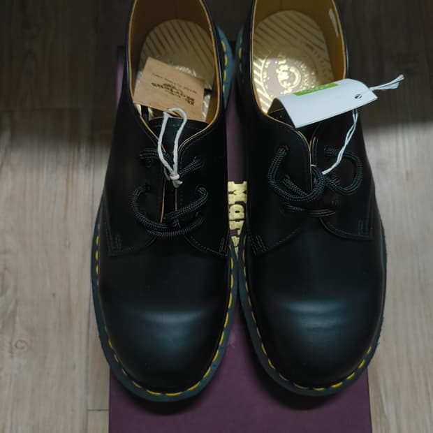 닥터마틴 mie 1461 270