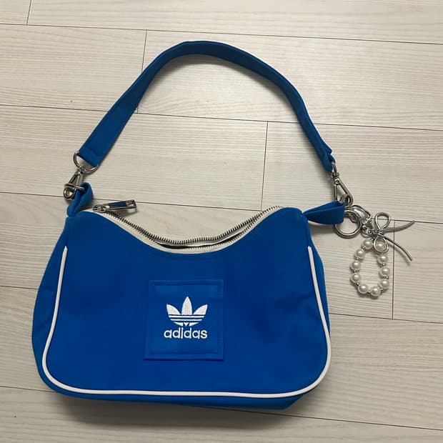 아디다스 업사이클링백 