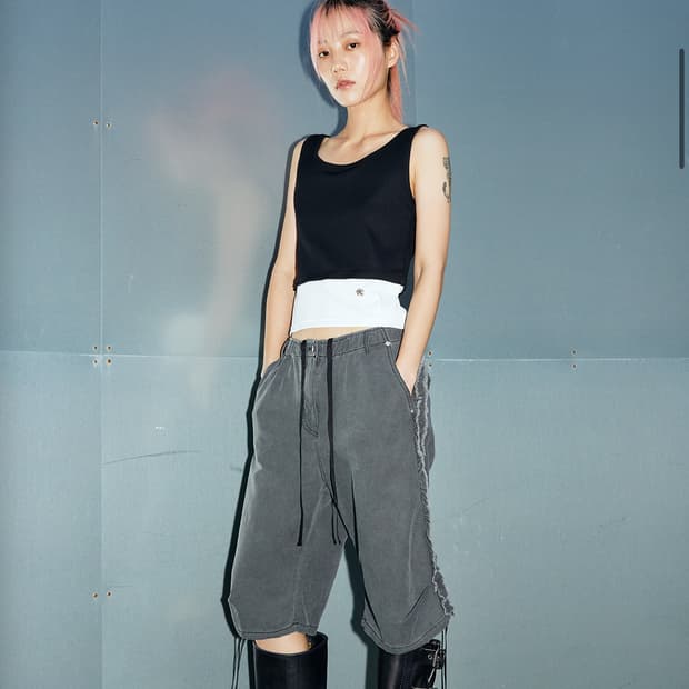 김미더영 프릴 하프 팬츠 버뮤다