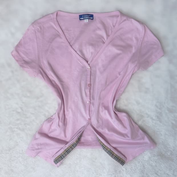 Burberry 버버리 블루라벨 대장템 핀터깔 딸기우유 딱붙 가디건