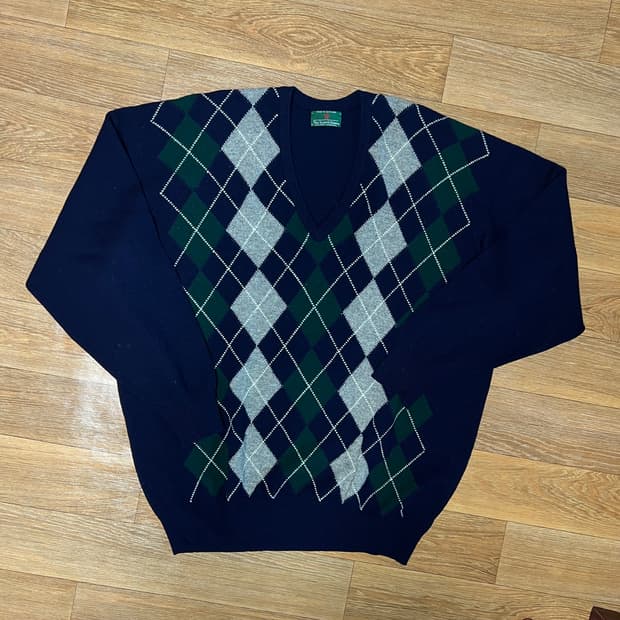 빈티지 네이비 아가일 니트