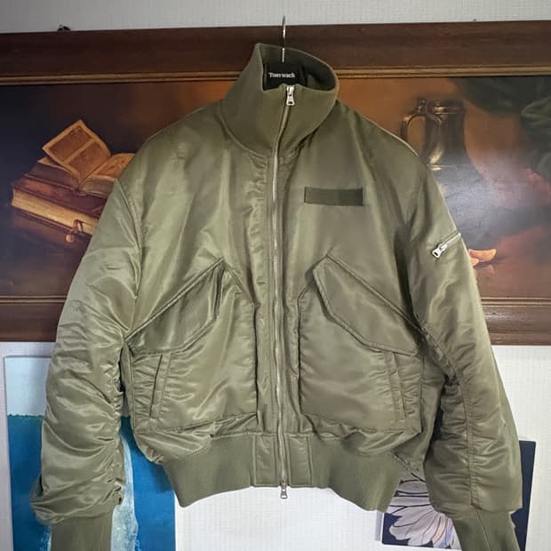 벨리에 랜더 플라이트 자켓 카키 105