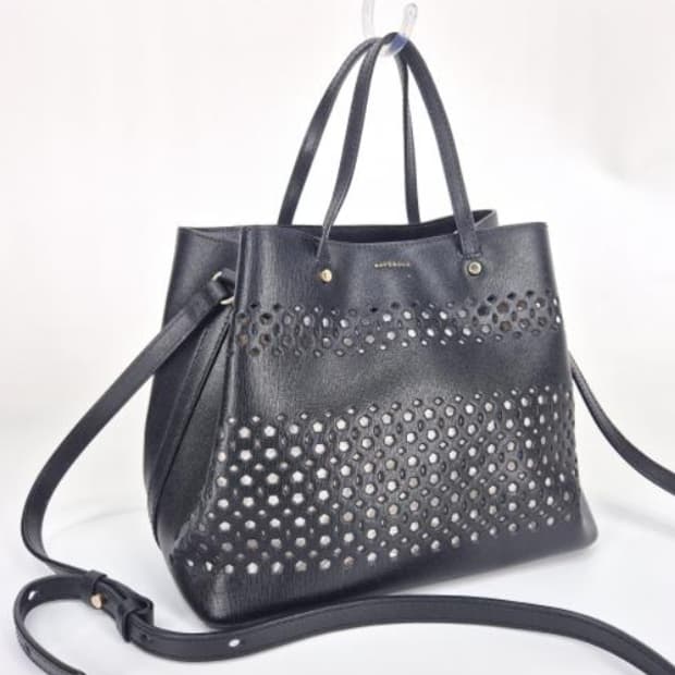 라베노바 숄더백