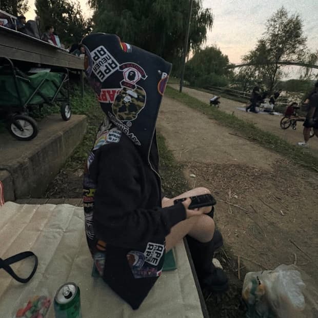 베이프 후드집업