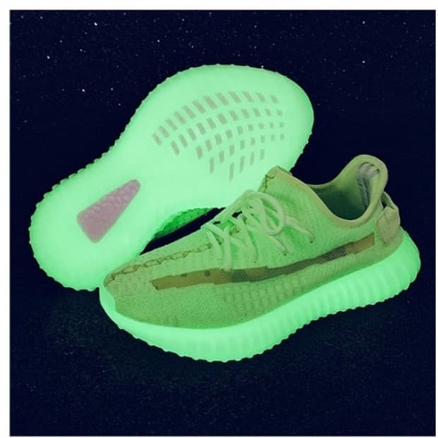 아디다스 이지부스트 350 V2 글로우 285