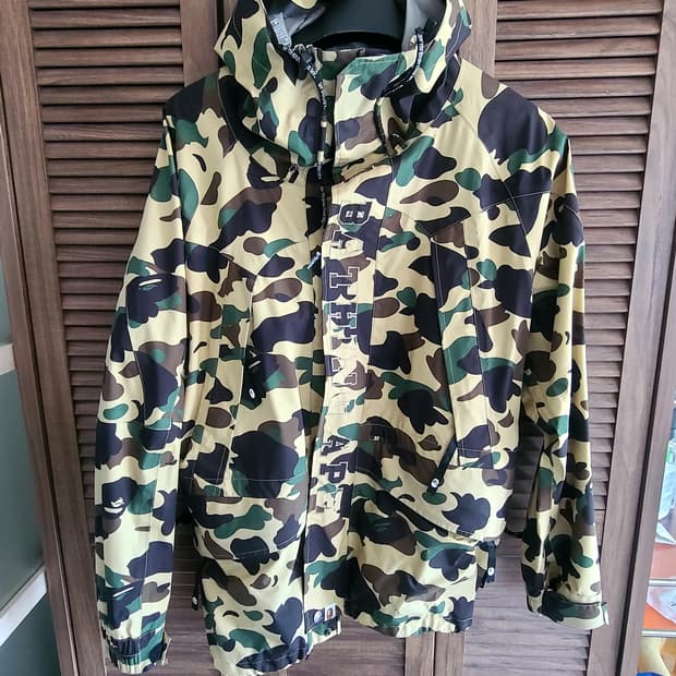 베이프 고어텍스 바람막이
