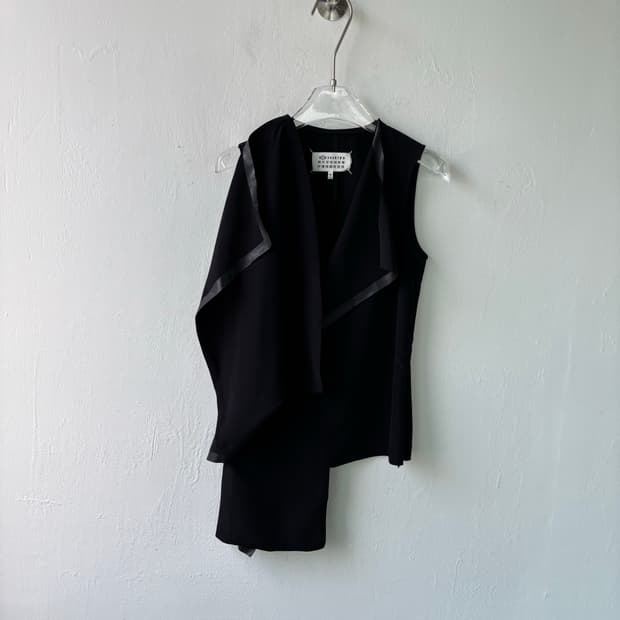 마틴 마르지엘라 13ss 비대칭 슬리브리스 