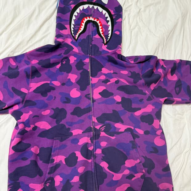 베이프 샤크후드 카모 퍼플
