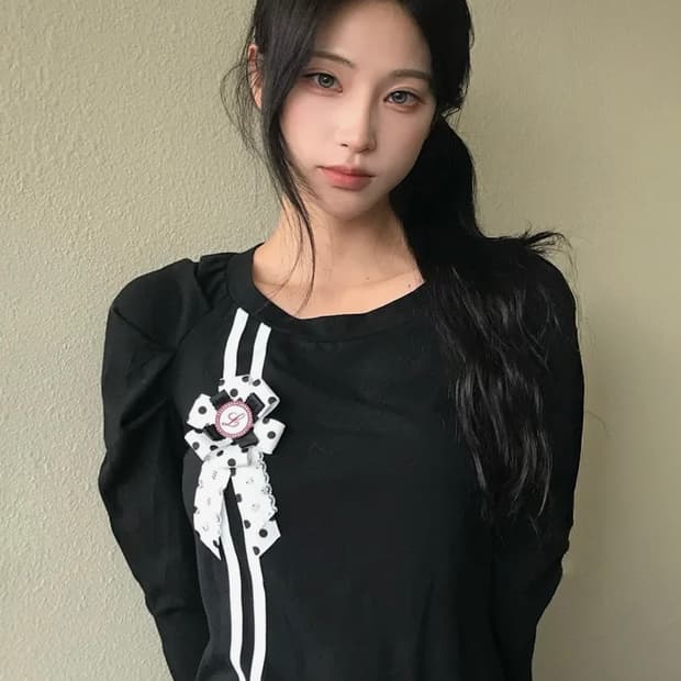 러브이즈트루 로제트 셔링티