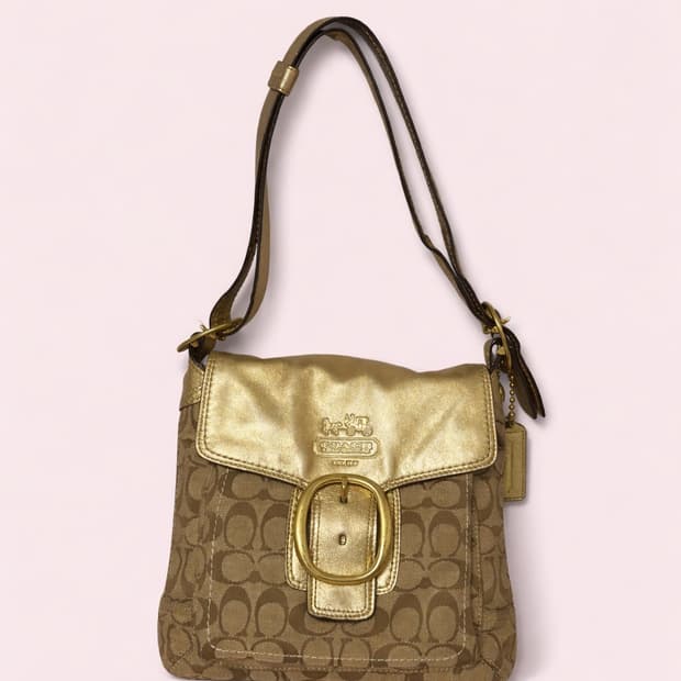 재업) 코치 오네갸루 버클 골드 숄더/크로스백