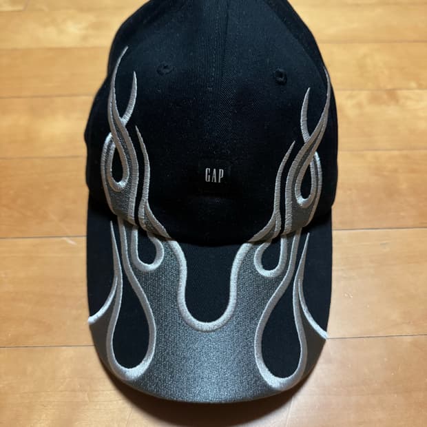 이지 갭 플레임 캡 블랙