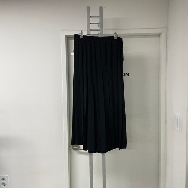 에스까다 블랙 스커트 34