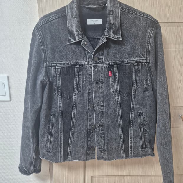 리바이스 알터드 흑청 트러커 M