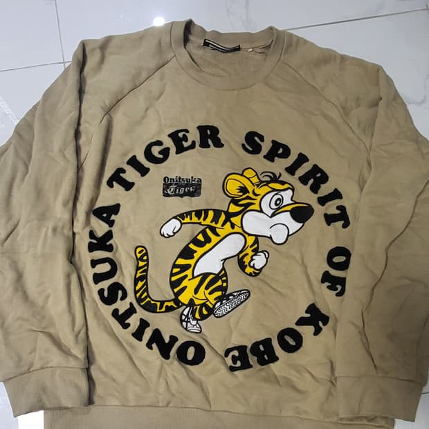 오니츠가타이거 맨투맨 L