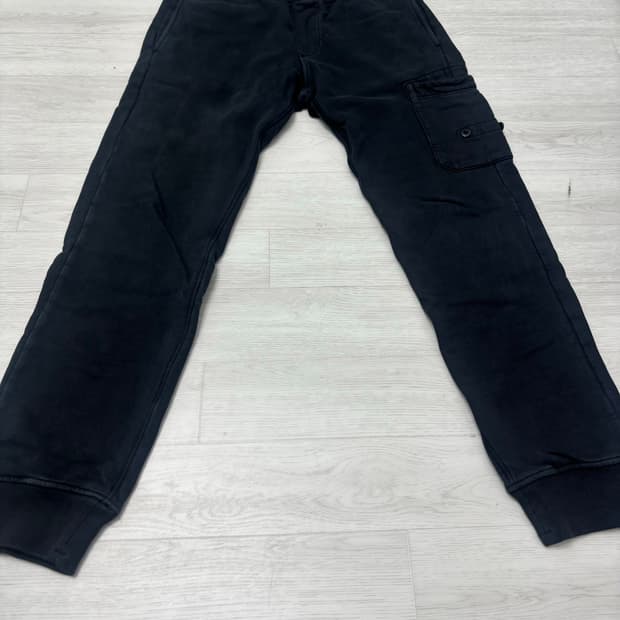 스톤아일랜드 조거팬츠 xs~s B급