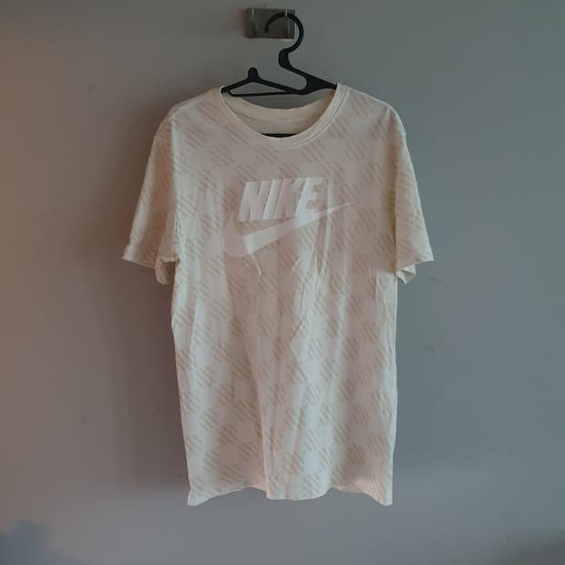 NIKE 나이키 반팔 티셔츠)100
