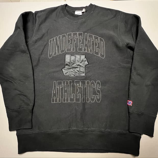 언디핏 Undefeated 스웻셔츠 맨투맨