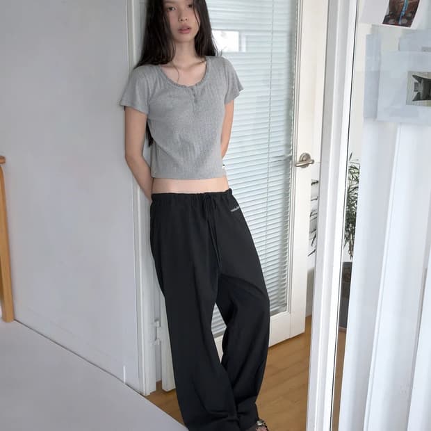 오버듀플레어 COTTON SHEER PANTS_BLACK