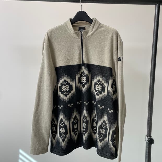 (105) 코오롱 스포츠 나바호 반집업