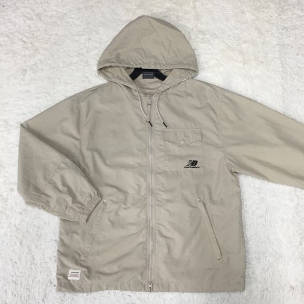 뉴발란스 바람막이자켓 CC13