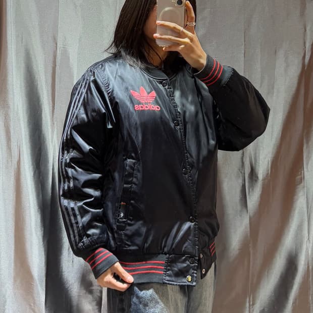 S 아디다스 레드 빅로고 버튼 봄버 자켓