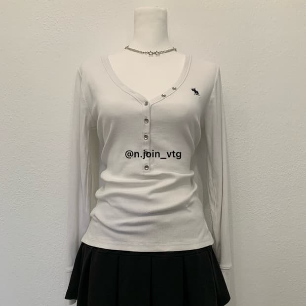 아베크롬비 헨리넥 화이트 롱슬리브