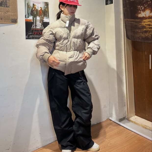 베이지 스트링 패딩