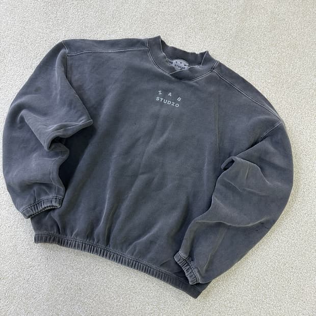 L 아이앱스튜디오 피그먼트 맨투맨 0320D