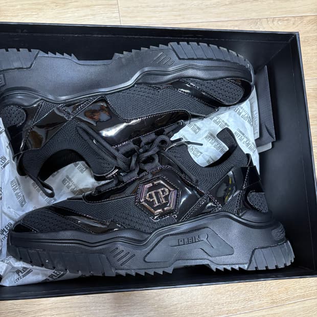 필립플레인 스니커즈