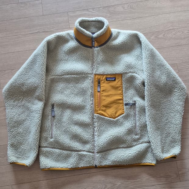 파타고니아 레트로 플리스 펠리컨 골드