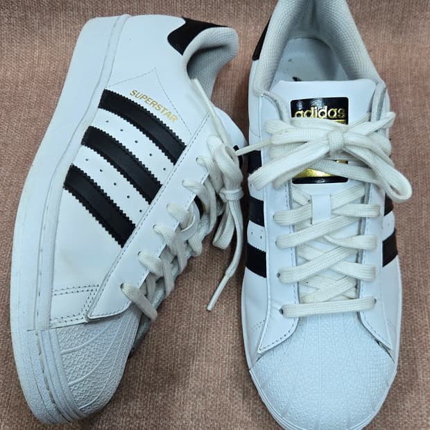 아디다스 260mm- 남녀 공용 슈퍼스타 운동화 EG4958
