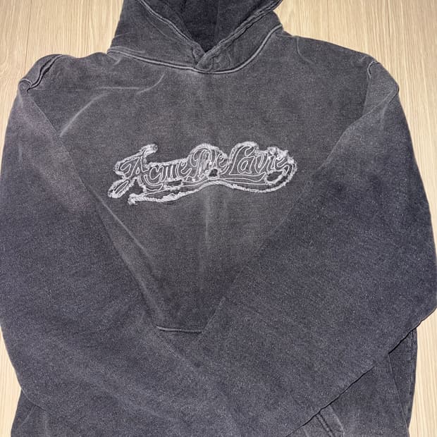 아크메드라비 후드티