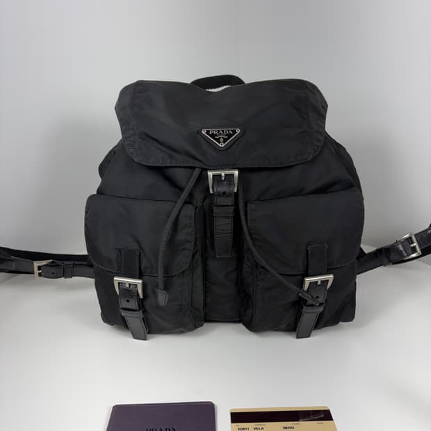 프라다 나일론 투포켓 미듐 백팩