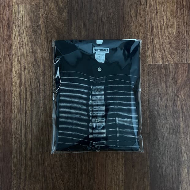 ISSEY MIYAKE SHIRT