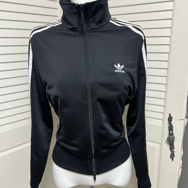 아디다스 크롭 집업 져지 제니