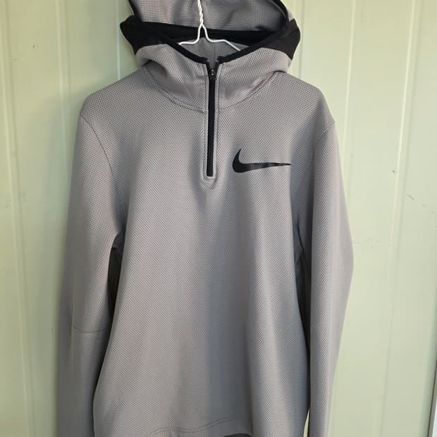 나이키 드라이핏 반집업 후드티 M