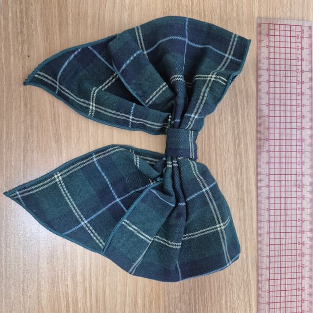 리즈리사 체크무늬 리본브로치 딥그린칼라