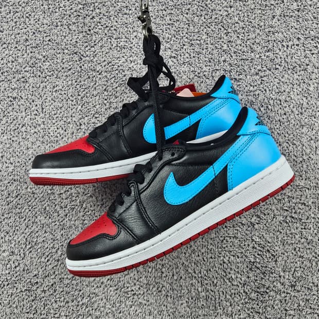 나이키 조던 1 노스캐롤라이나 투 시카고 스니커즈(240mm)/10666