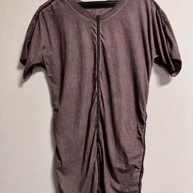 Isaac sellam T-sirts