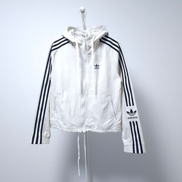 아디다스 여성 바람막이 후드 M