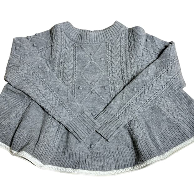 사카이 폼폼 플레어 니트