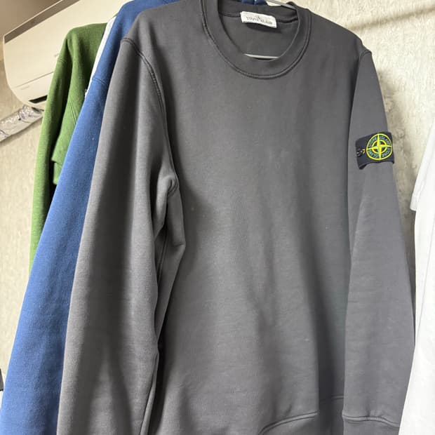 스톤아일랜드 맨투맨