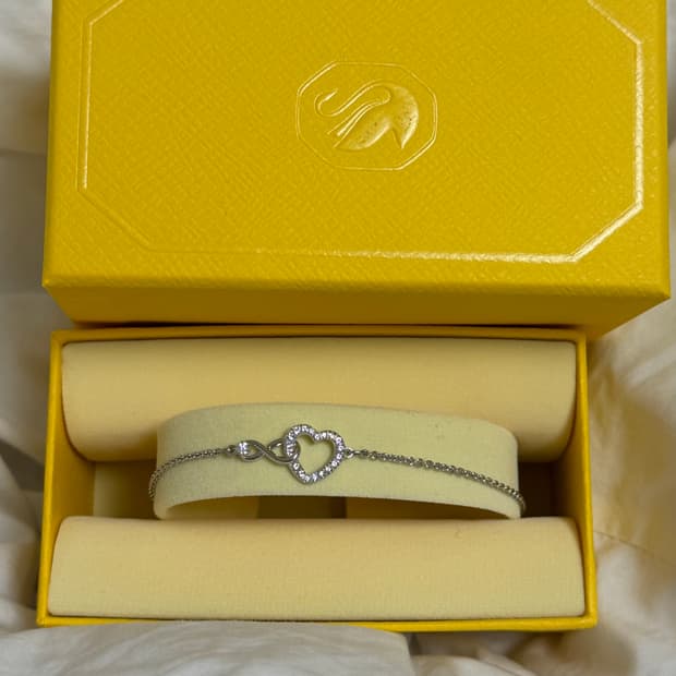 스와로브스키 인피니티 하트 팔찌 