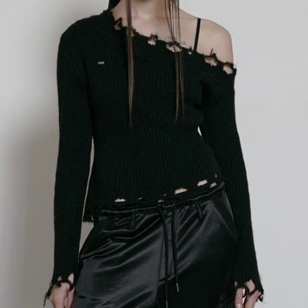BOHEMIAN SEOUL DISTRESSED UNBALANCE KNIT