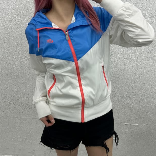 나이키 블루배색 화이트 후드 바람막이 85