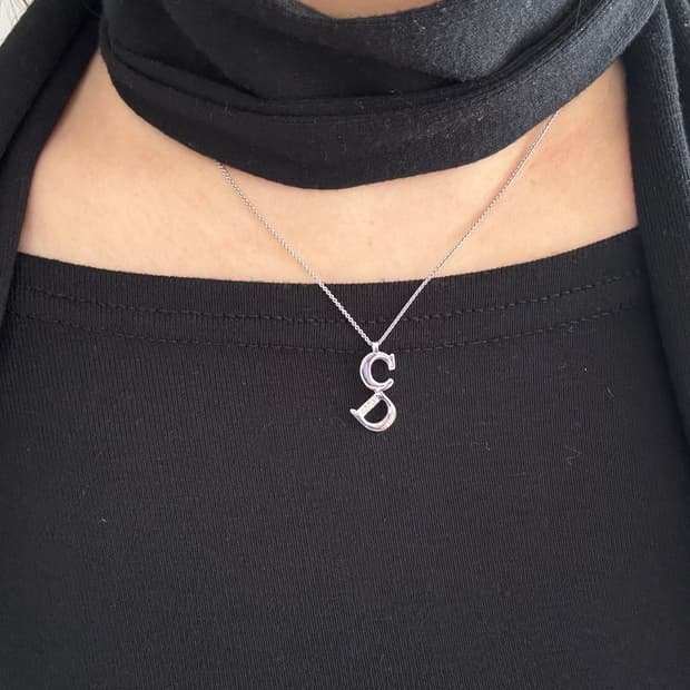 디올 Dior CD 로고 드롭 실버 목걸이